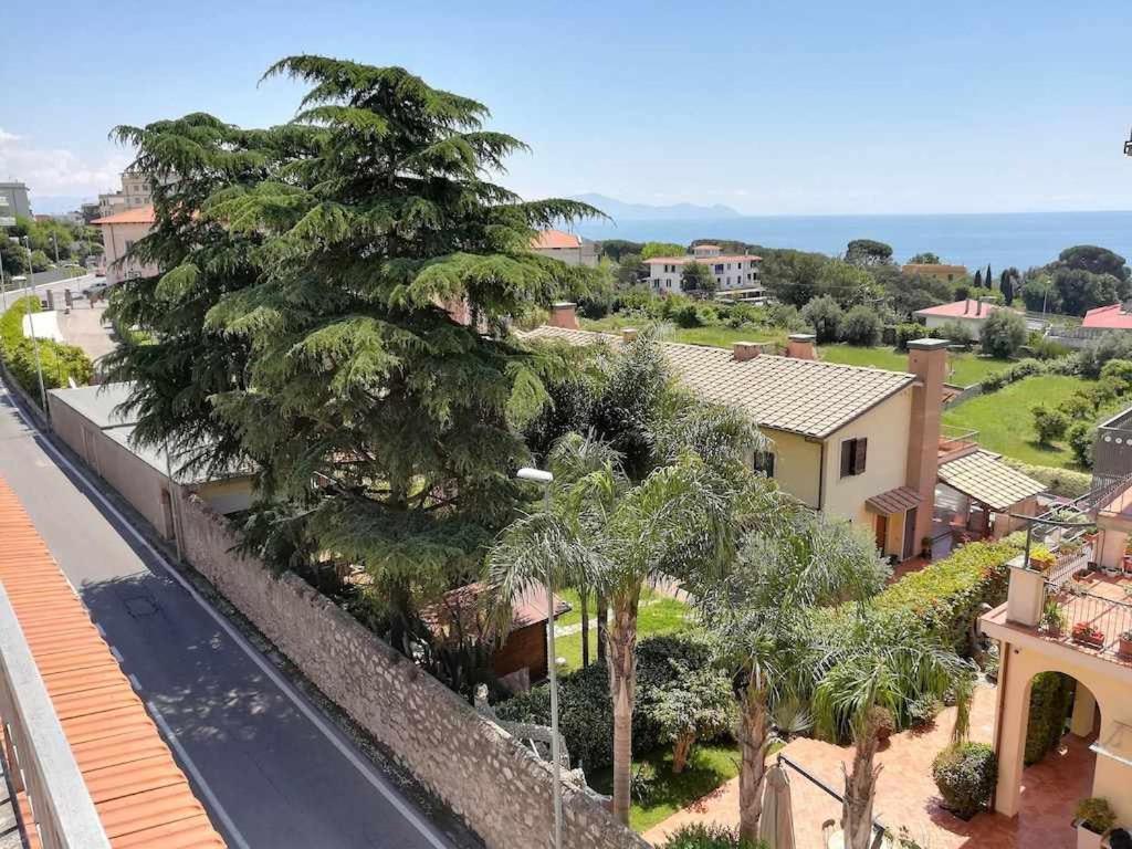 포르미아 Casa Dinky Attico Con Terrazza Vista Mare 아파트 외부 사진