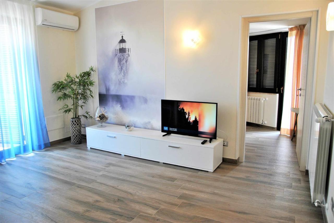 포르미아 Casa Dinky Attico Con Terrazza Vista Mare 아파트 외부 사진